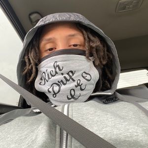 Meet your Posher, Anthony